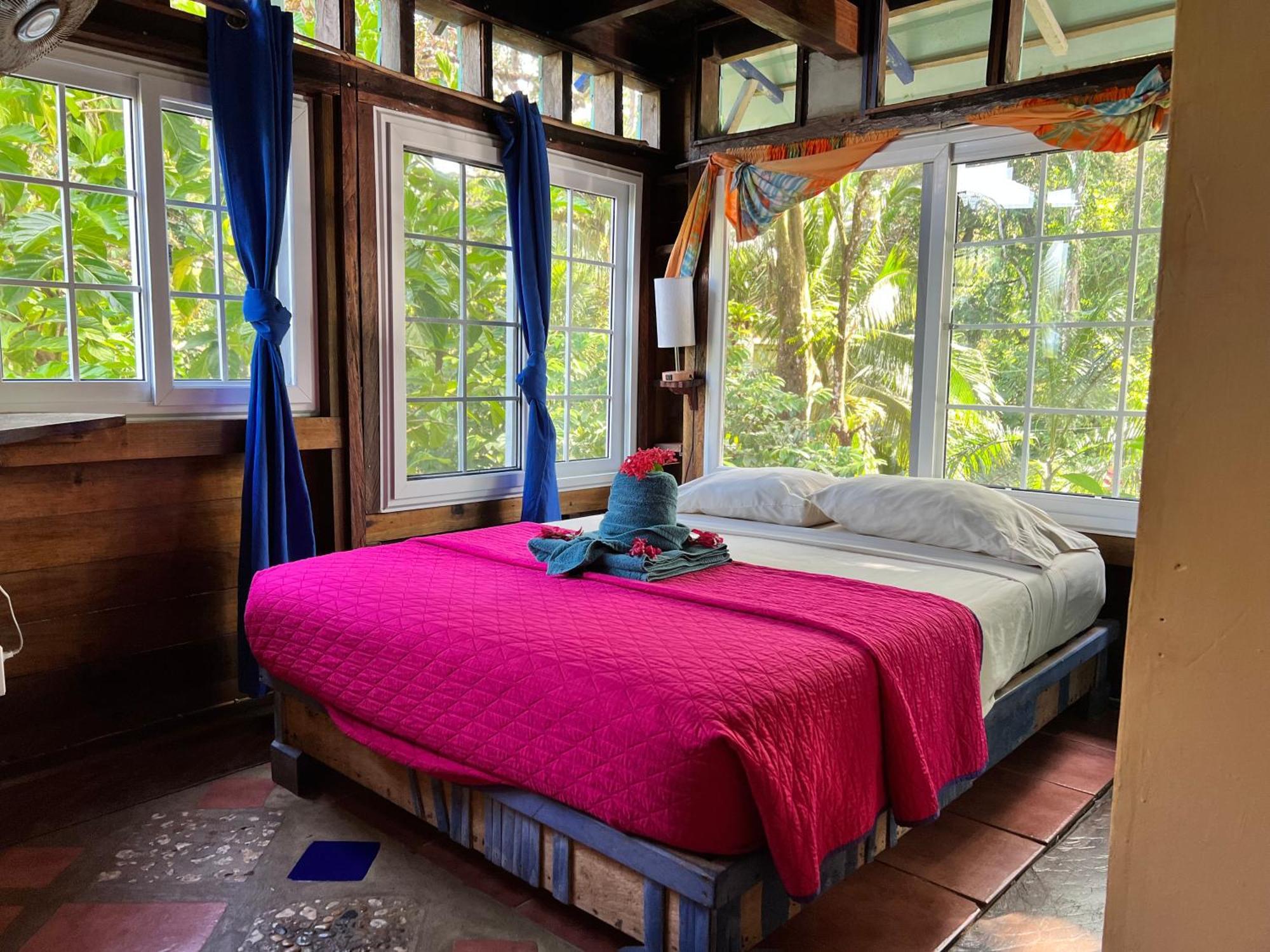 Tesoro Escondido Ecolodge Cabinas Bocas del Toro Exterior photo